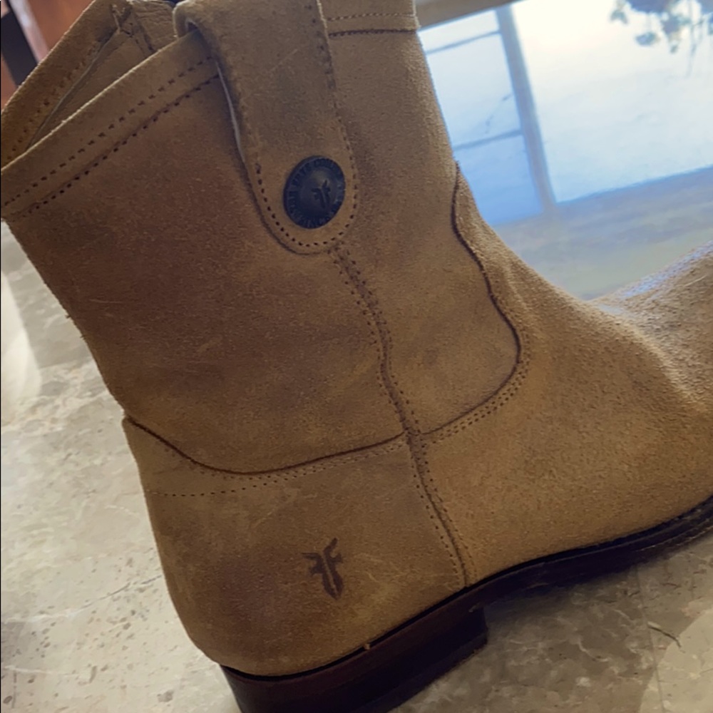 Frye boots size 7 1/2